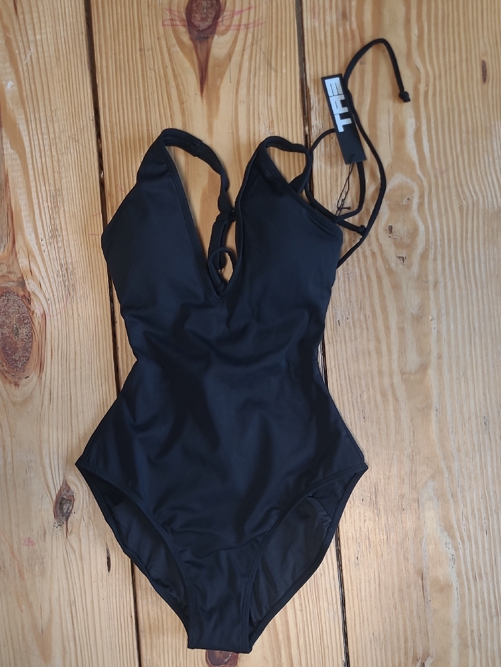 71. NWT  $175 STYLE PLUNGEY XS SHORT